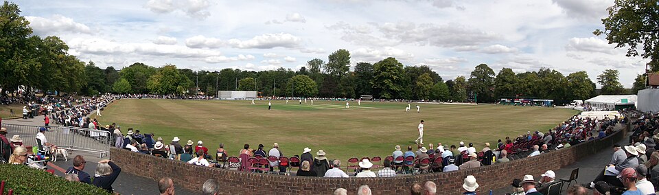 Queen's Park, Chesterfield